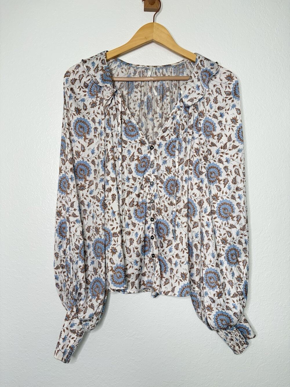 Anthropologie Button Front Peasant Blouse Size Small Boho Chic Romantic Cottage